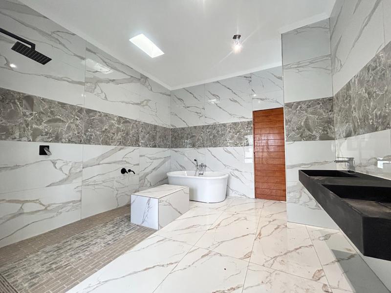 5 Bedroom Property for Sale in Seasons Lifestyle Estate North West